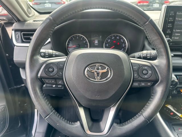 Used 2019 Toyota RAV4 XLE Premium w/ Cold Weather Package AWD/4WD image 16