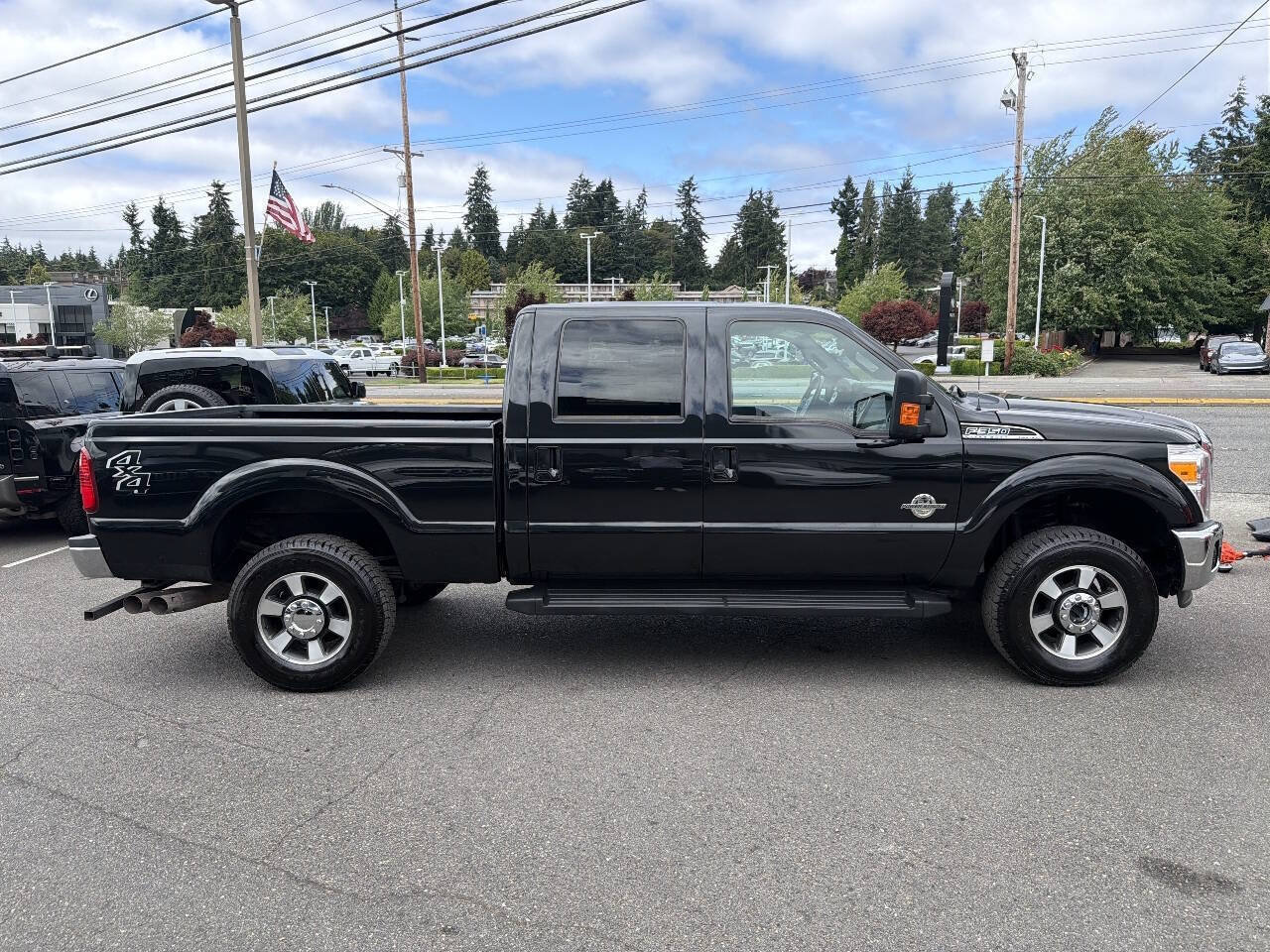 Used 2015 Ford F350 Lariat w/ Camper Package AWD/4WD image 8