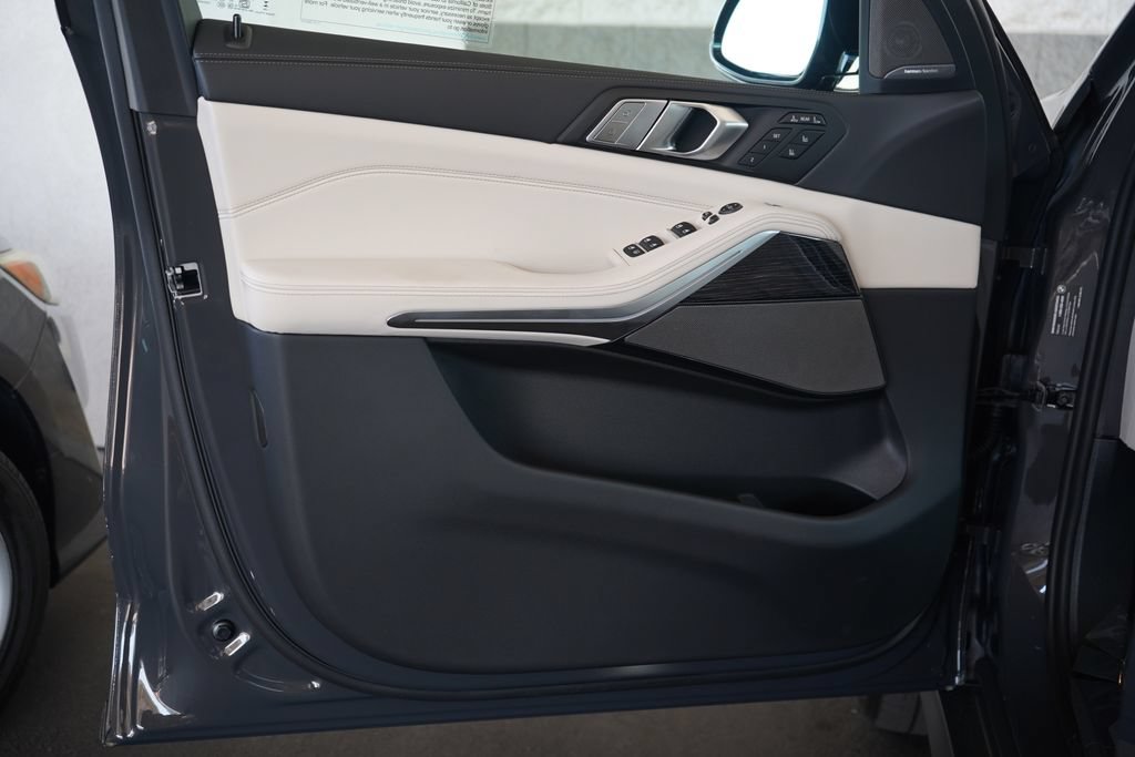 New 2027 BMW X7 M60i AWD/4WD image 8