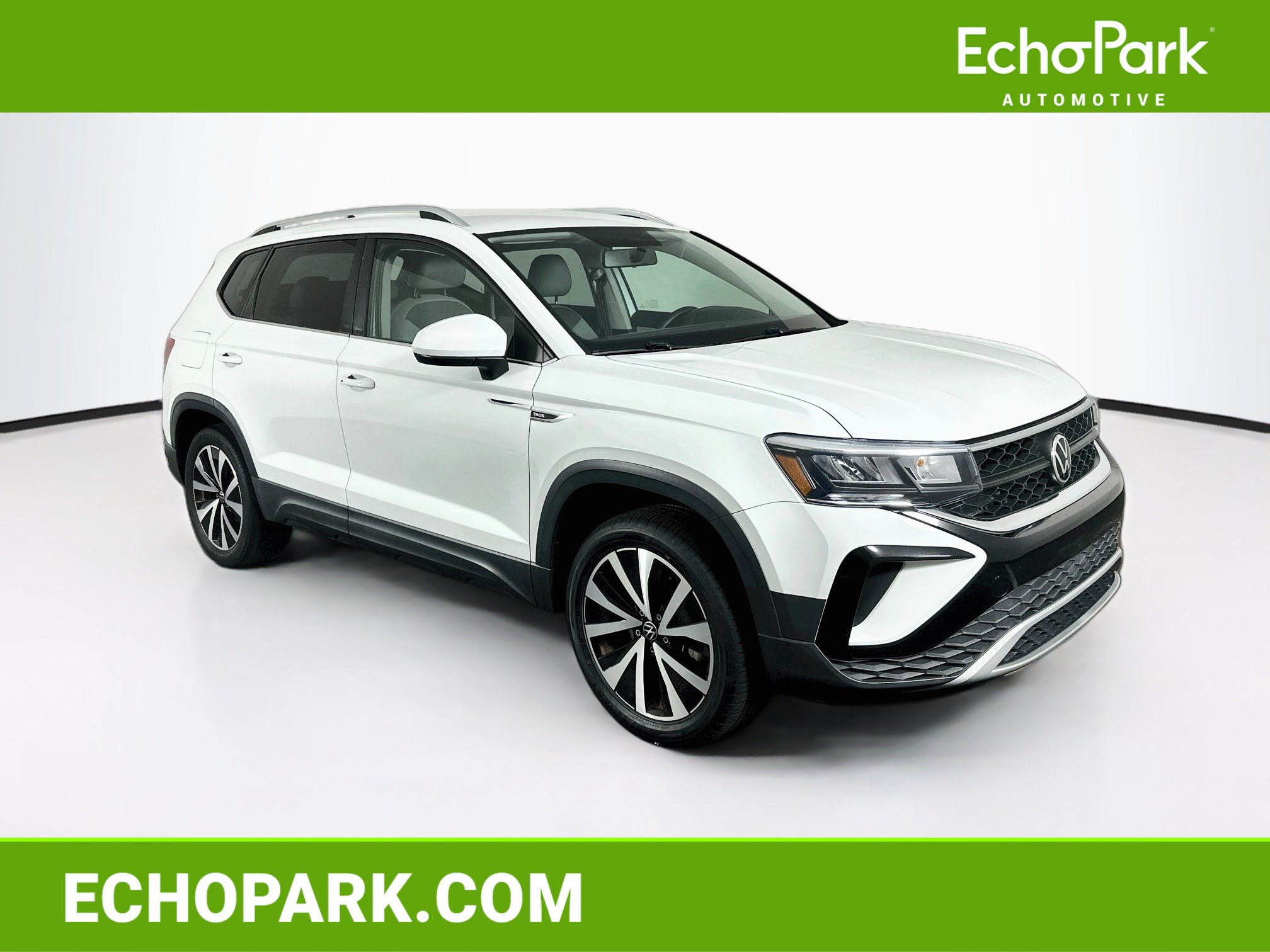 Used 2022 Volkswagen Taos SE AWD/4WD image 1