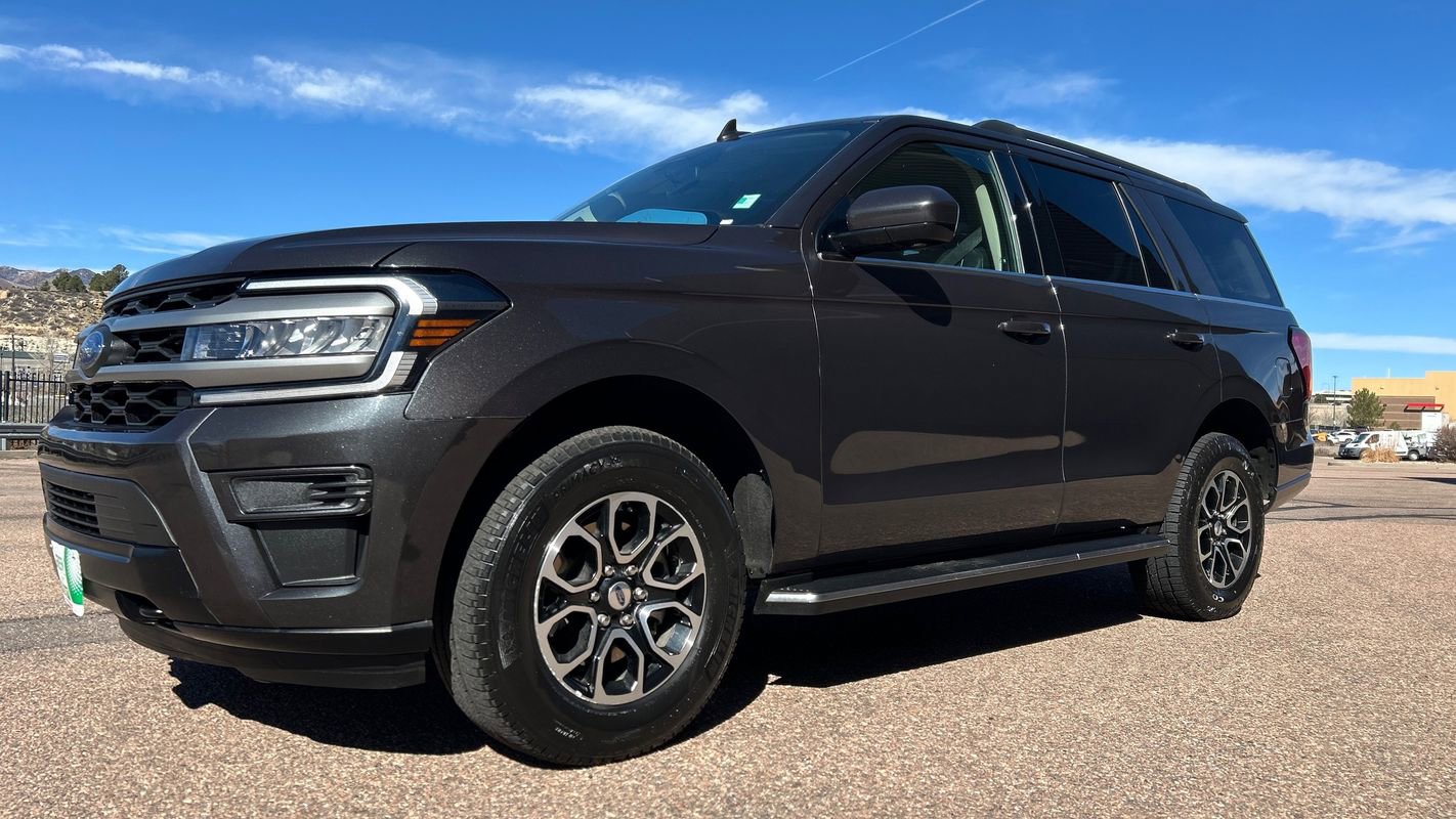 Used 2023 Ford Expedition XLT AWD/4WD image 18