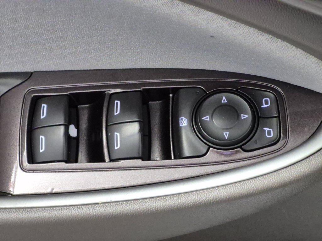 Used 2016 Chevrolet Malibu LS FWD image 16