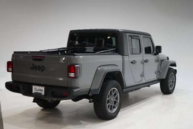 Used 2021 Jeep Gladiator Willys image 7