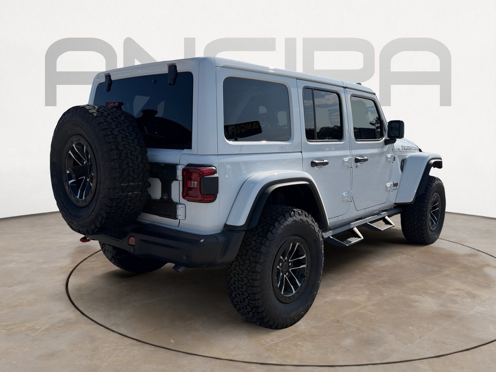 Used 2025 Jeep Wrangler Unlimited Rubicon AWD/4WD image 9