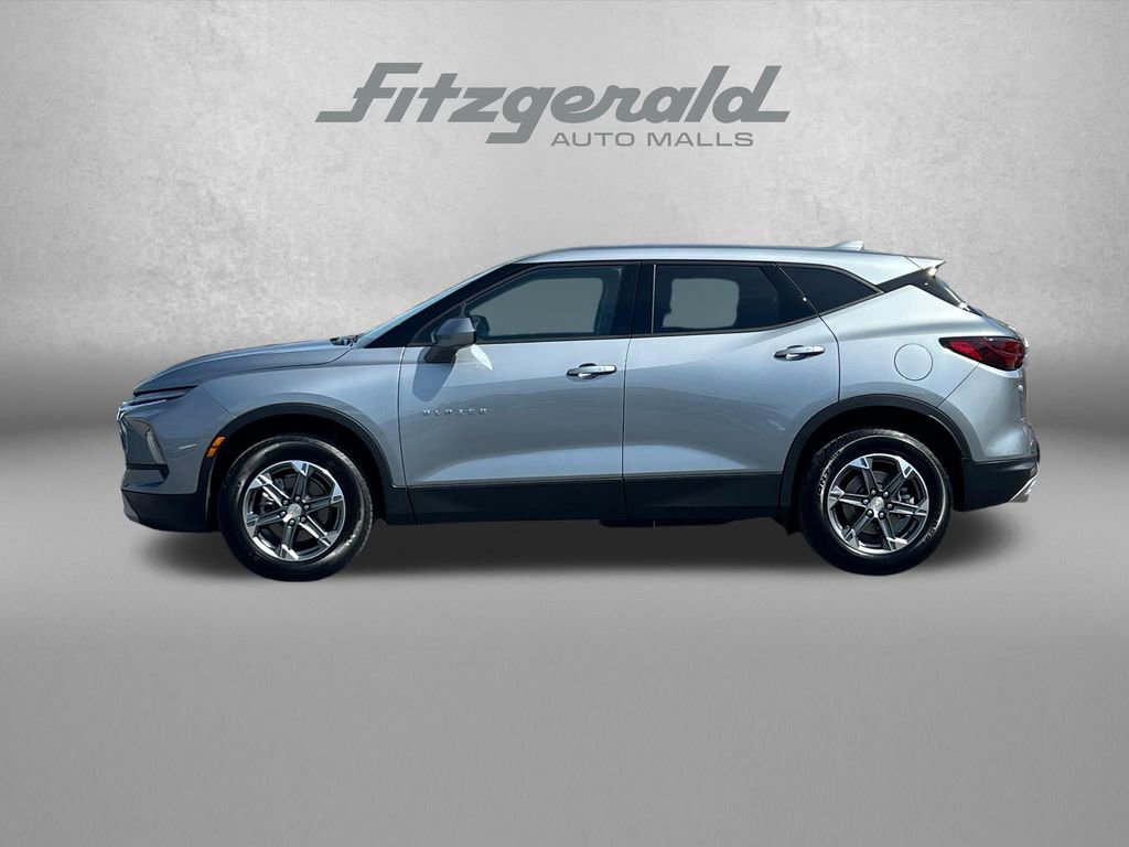 Used 2025 Chevrolet Blazer LT image 4