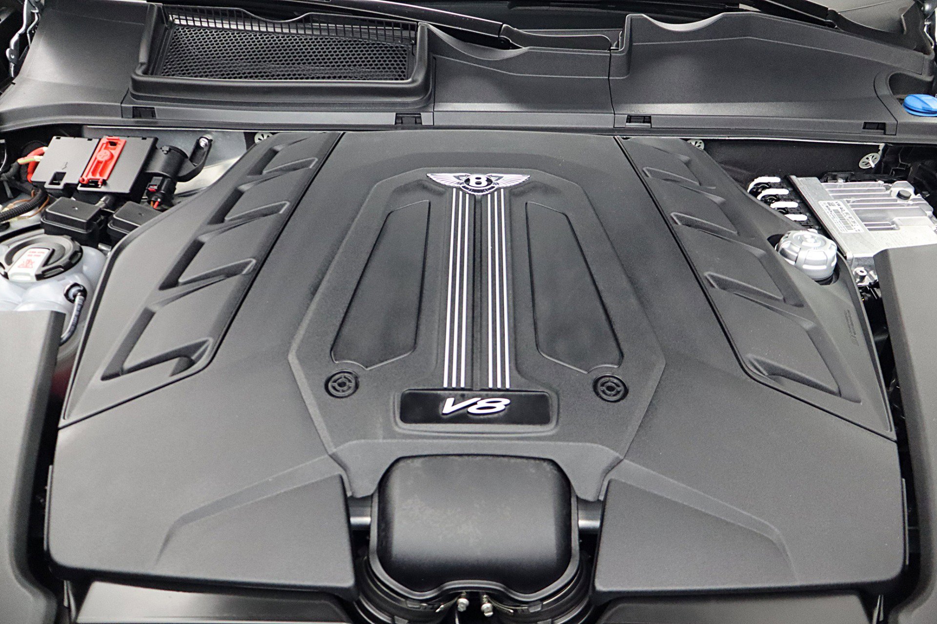 Used 2024 Bentley Bentayga Extended Wheelbase image 27