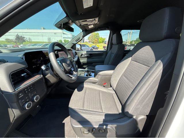 New 2026 Chevrolet Tahoe LS w/ LPO, Dark Essentials Package AWD/4WD image 17