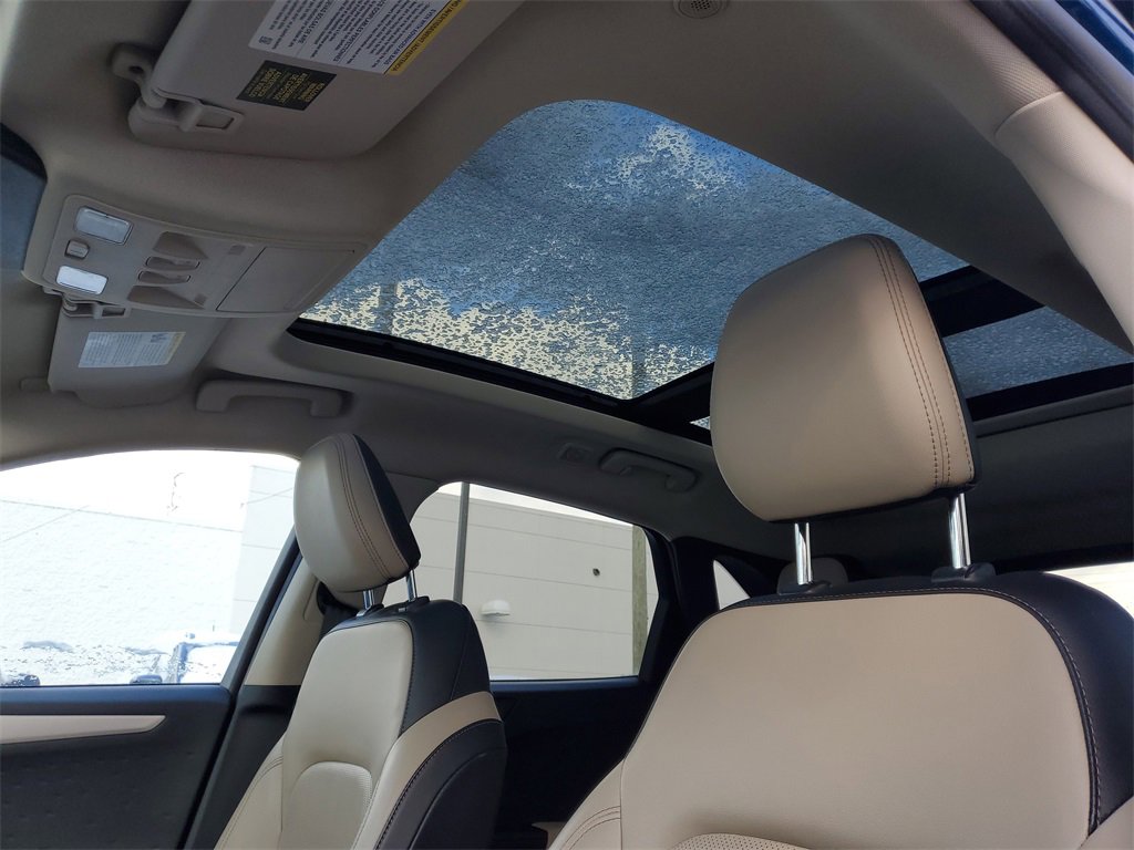 Used 2020 Ford Escape SE Sport image 12