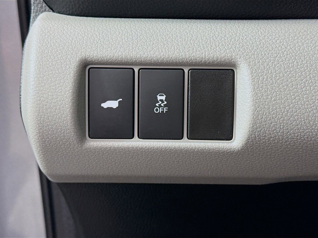 Certified 2025 Honda Pilot Touring image 9