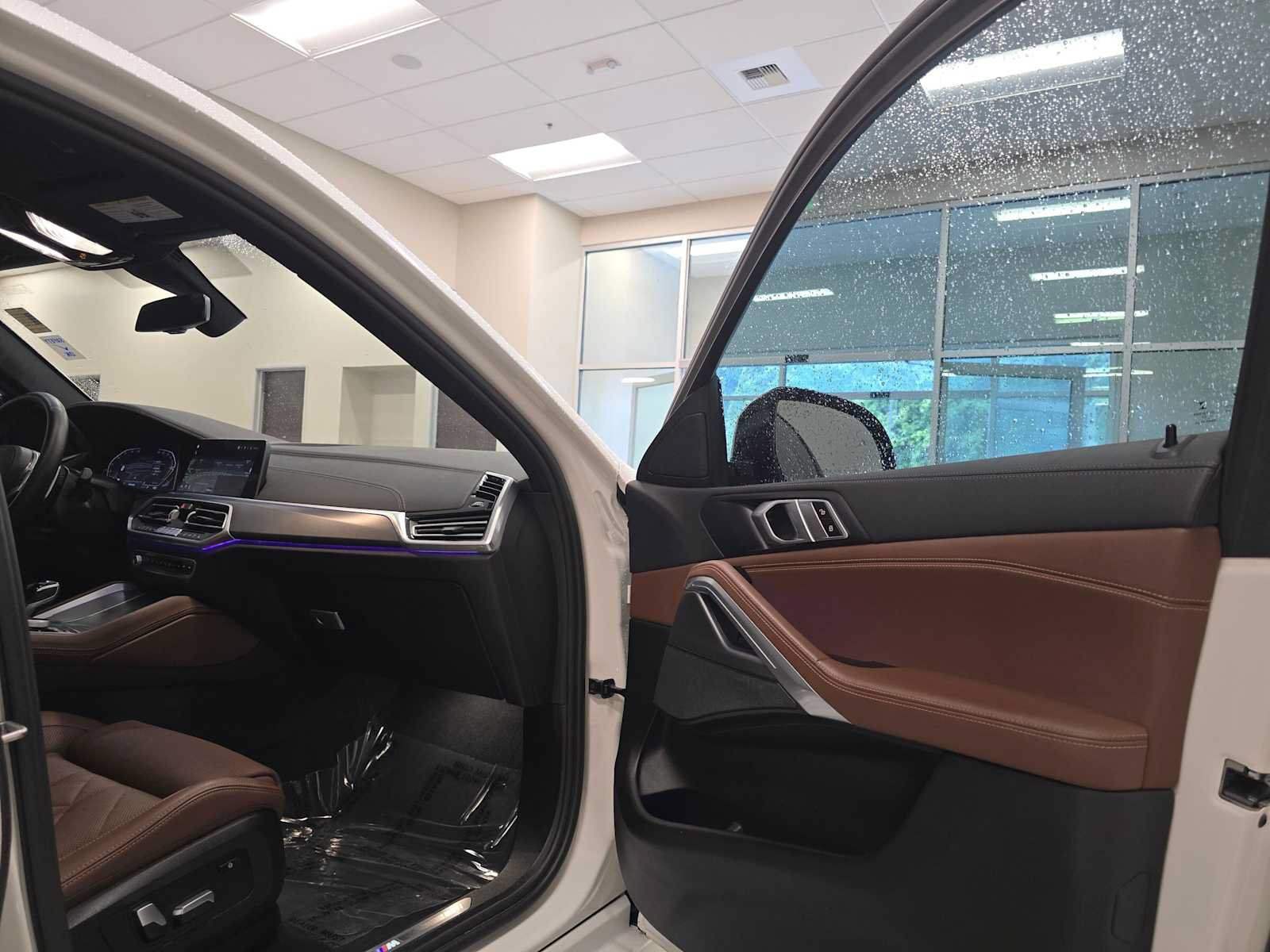 Used 2023 BMW X6 xDrive40i w/ M Sport Package AWD/4WD image 27