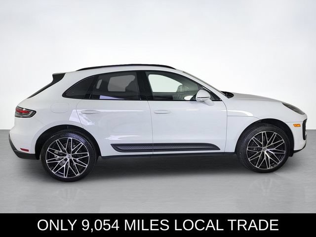 Used 2024 Porsche Macan AWD/4WD image 2