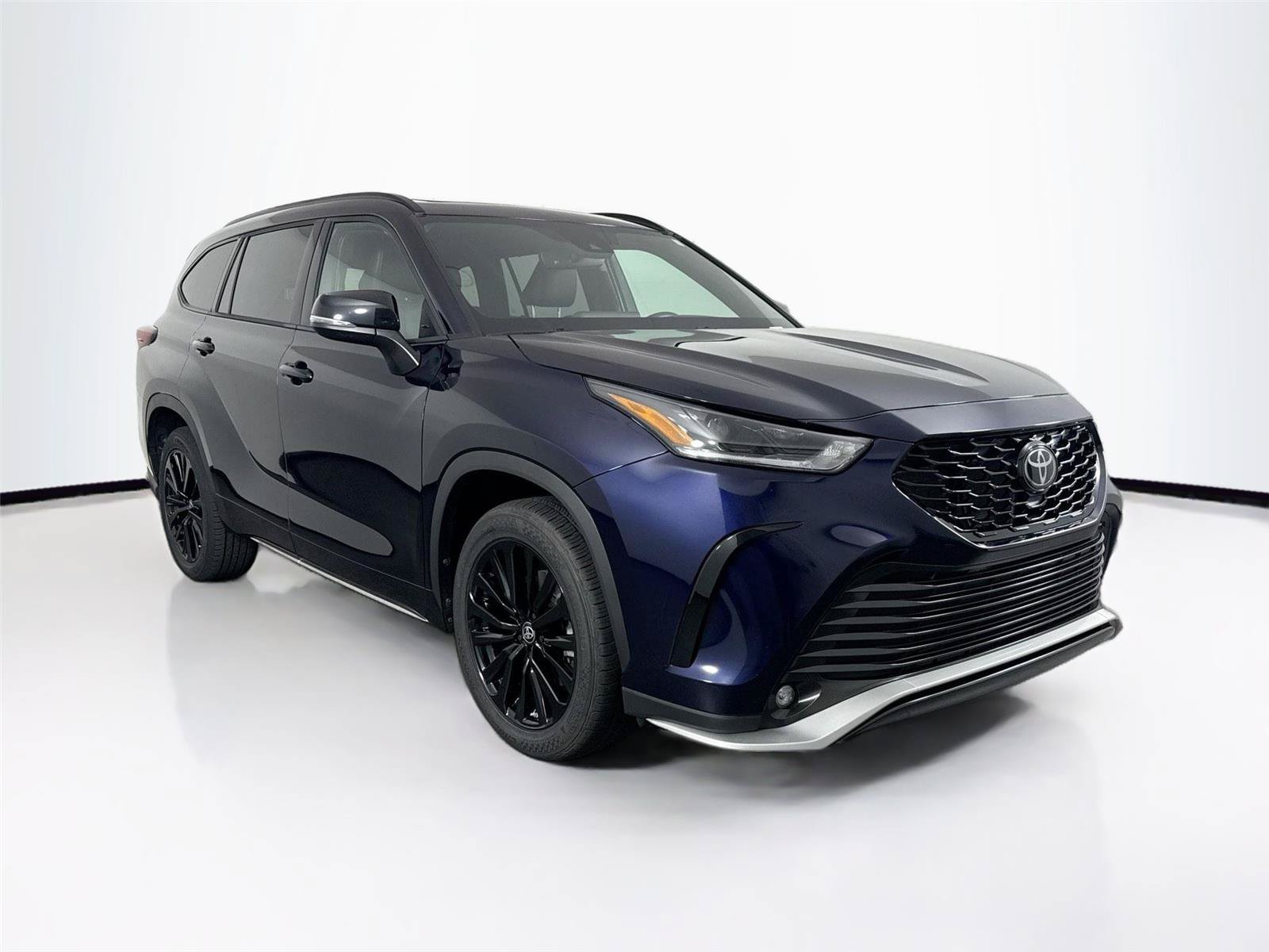 Certified 2025 Toyota Highlander XSE AWD/4WD image 10