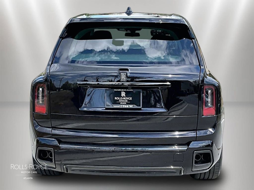 New 2026 Rolls-Royce Cullinan Black Badge image 4