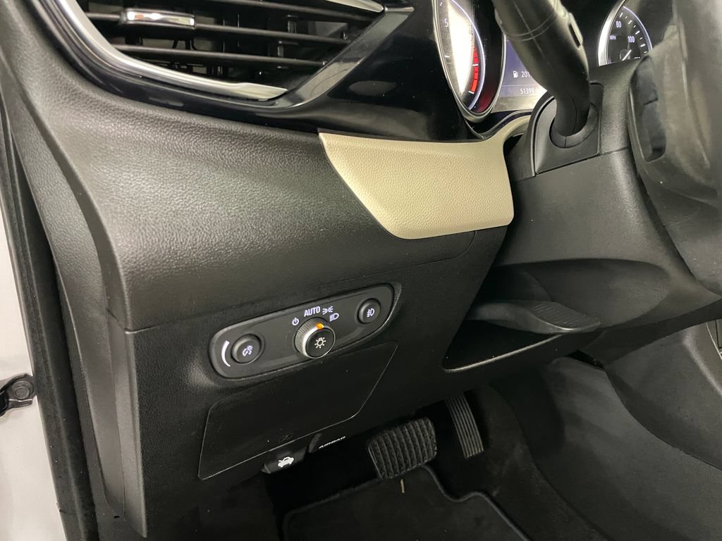 Certified 2020 Buick Encore GX Preferred w/ Sport Touring Package AWD/4WD image 24