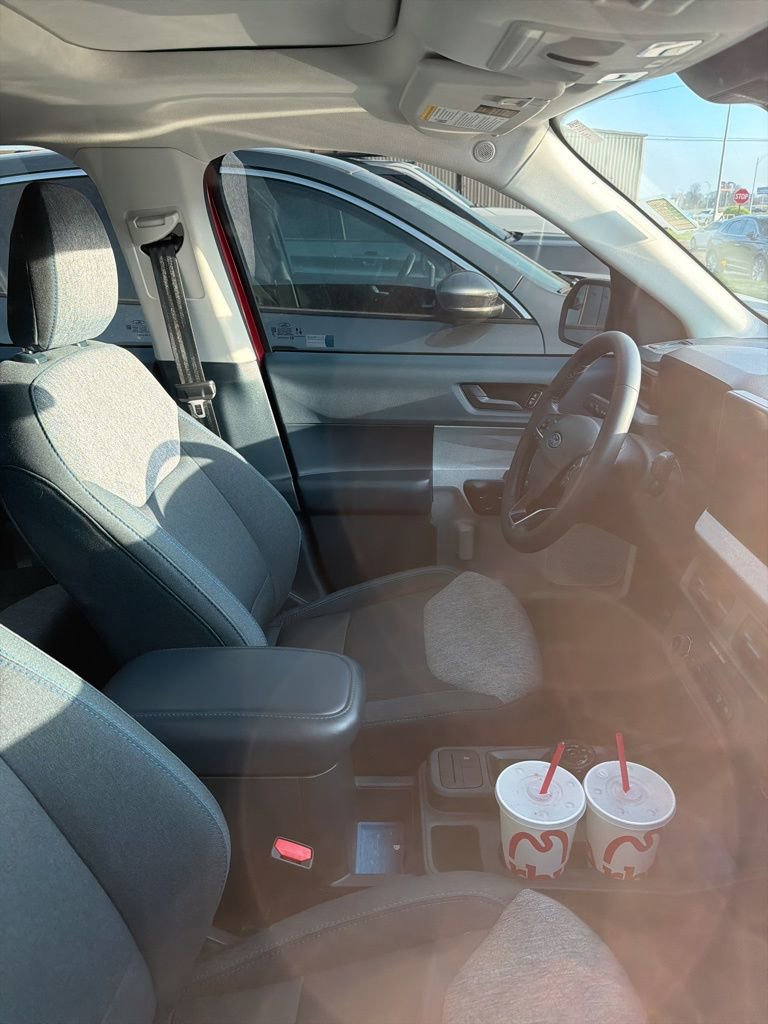 Used 2025 Ford Maverick XLT w/ XLT Luxury Package image 12