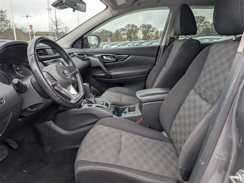 Used 2019 Nissan Rogue Sport SV w/ Technology Package image 17