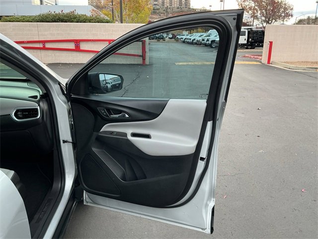 Used 2022 Chevrolet Equinox LS w/ LS Convenience Package image 20