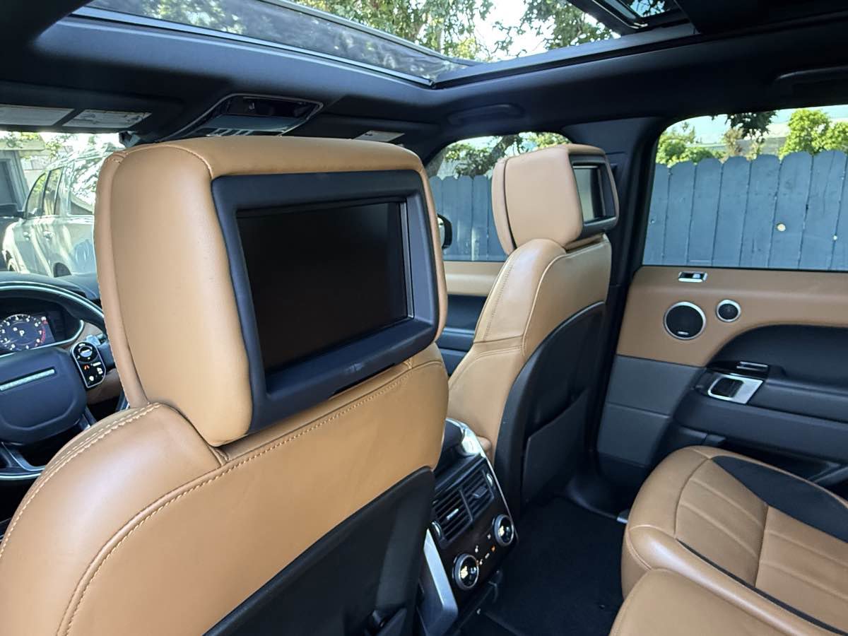 Used 2019 Land Rover Range Rover Sport Supercharged AWD/4WD image 6