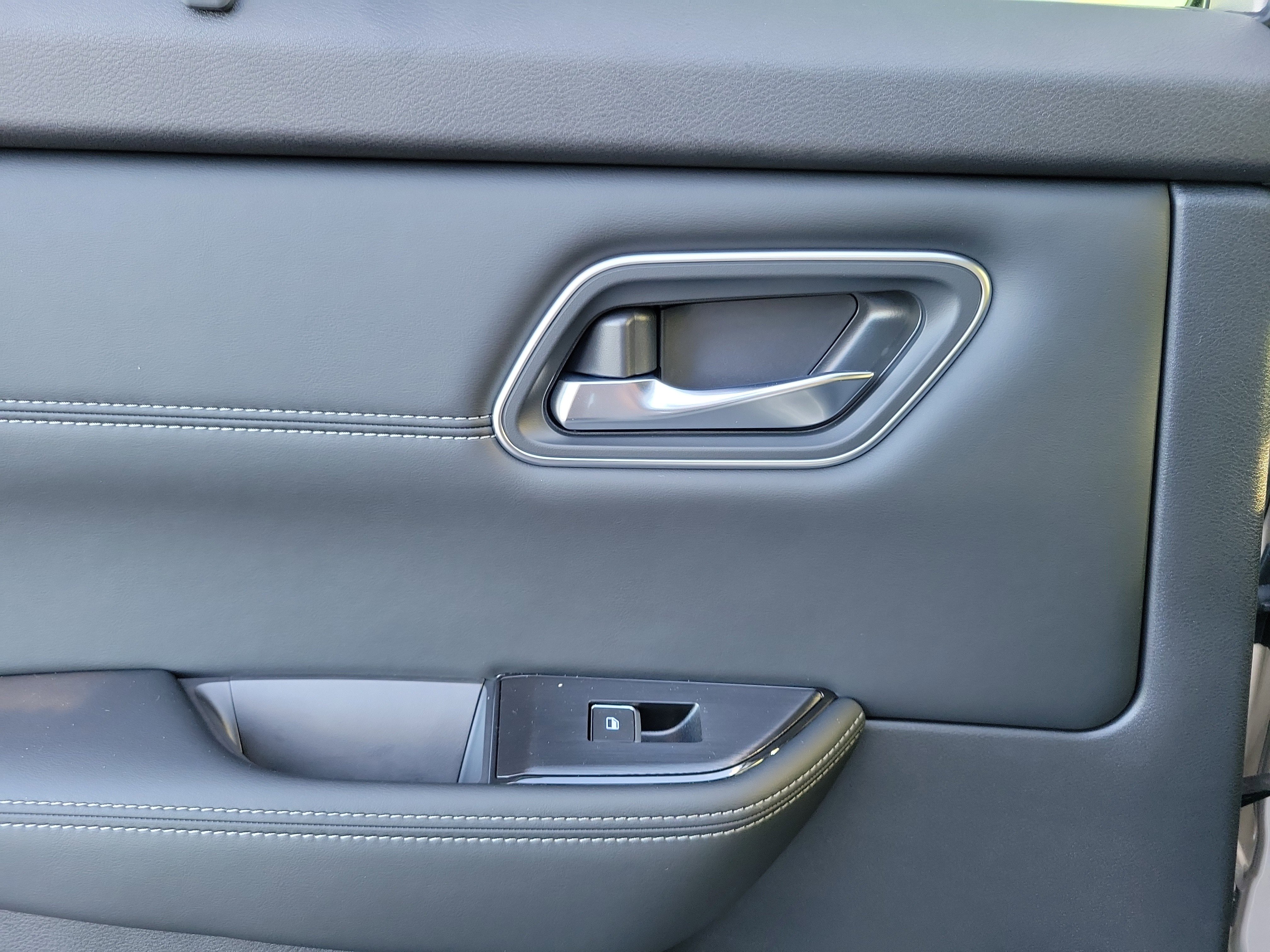 New 2026 Nissan Rogue Platinum w/ Platinum Premium Package image 12