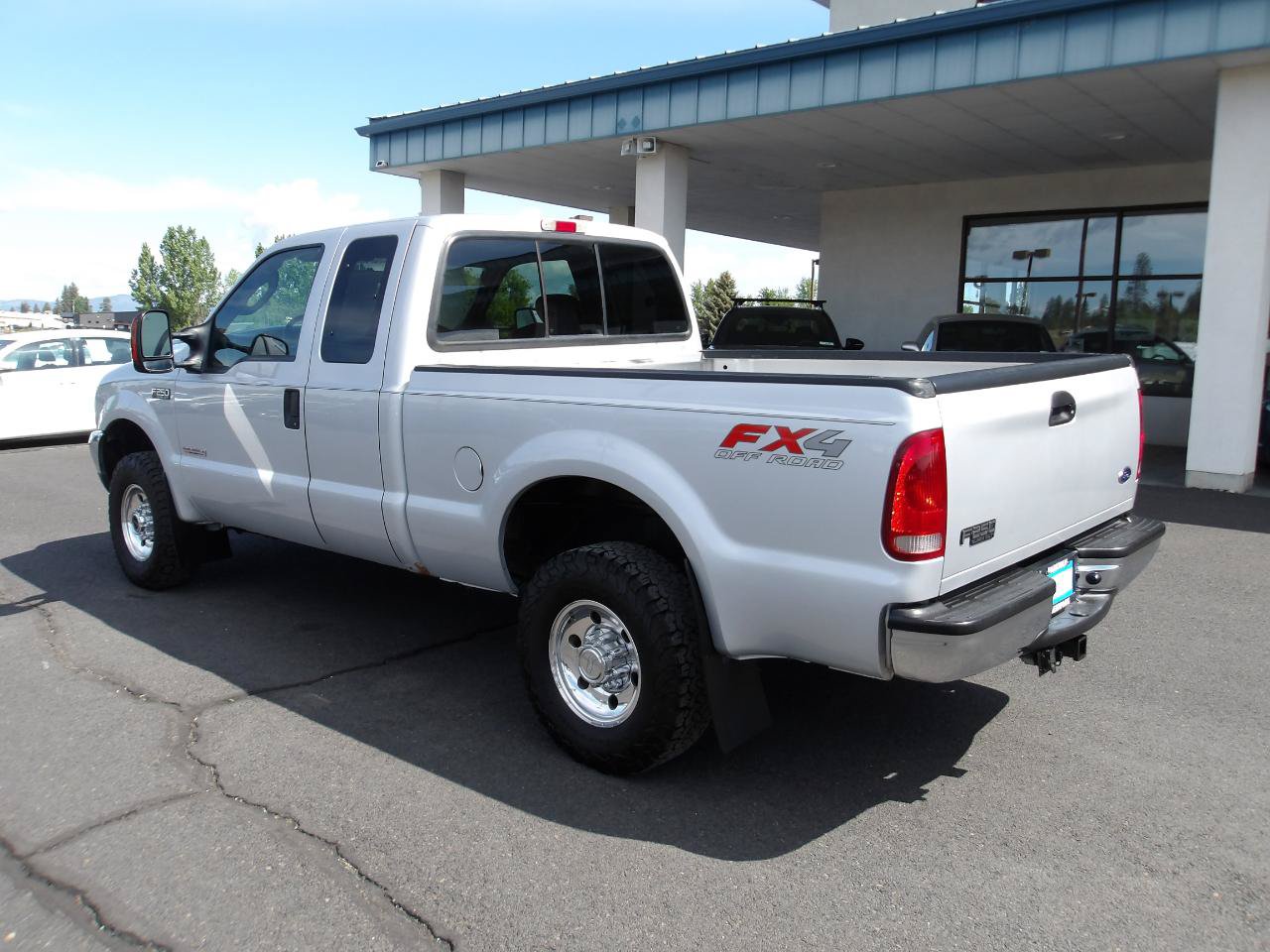 Used 2004 Ford F250 XLT AWD/4WD image 3