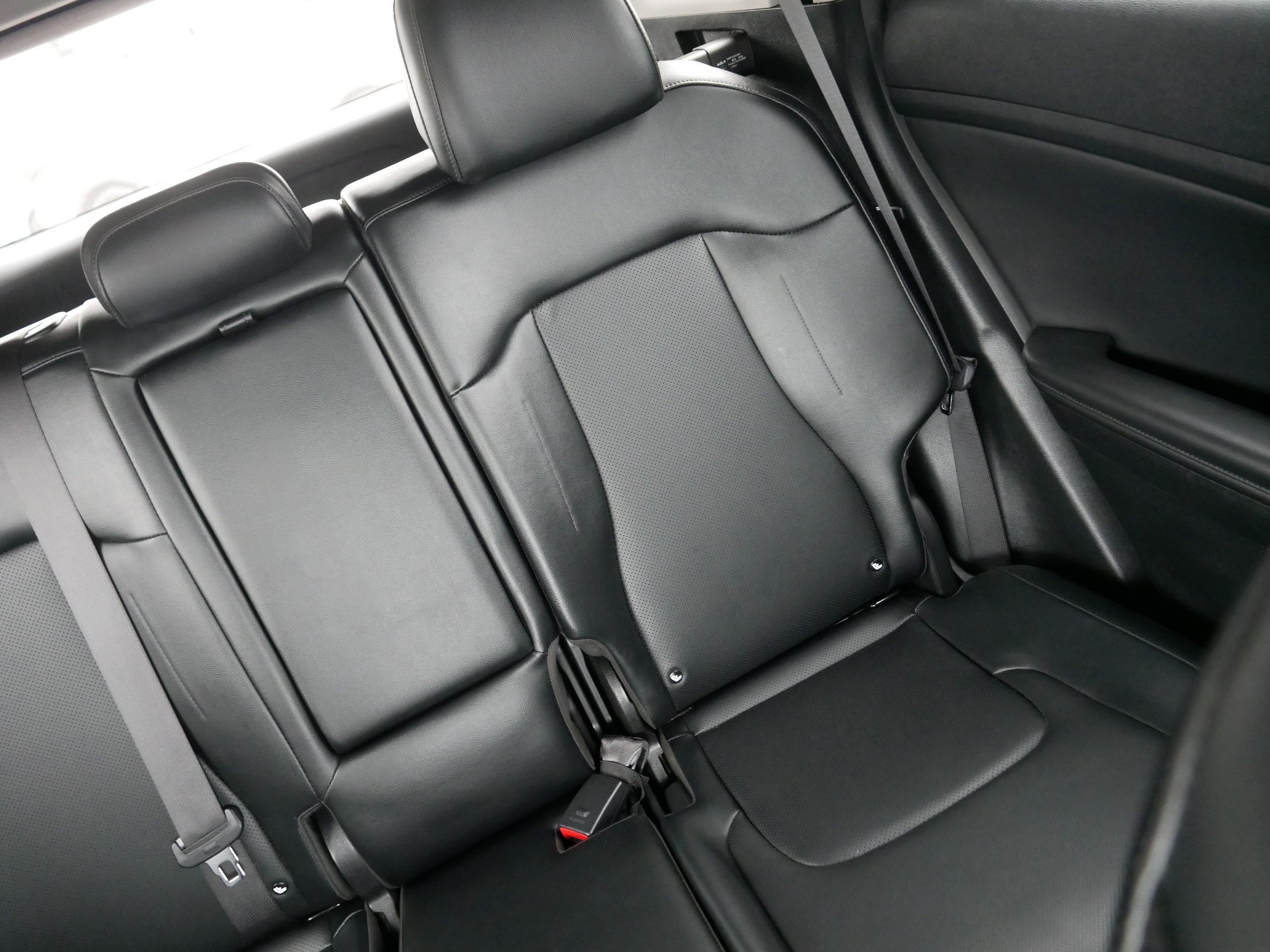 Used 2023 Kia Sportage EX image 14