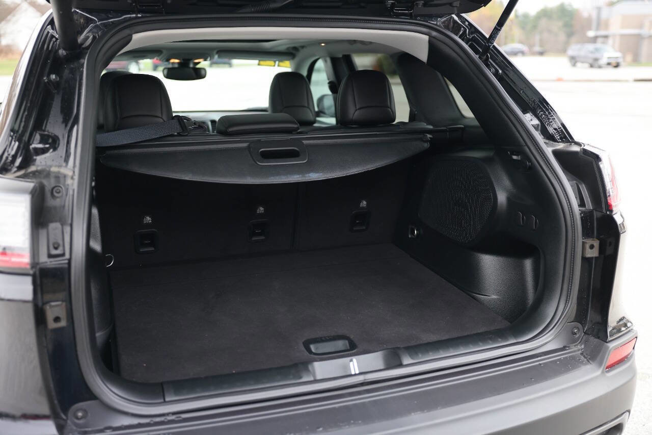 Used 2022 Jeep Cherokee Trailhawk w/ Sun, Sound & Nav Group image 16