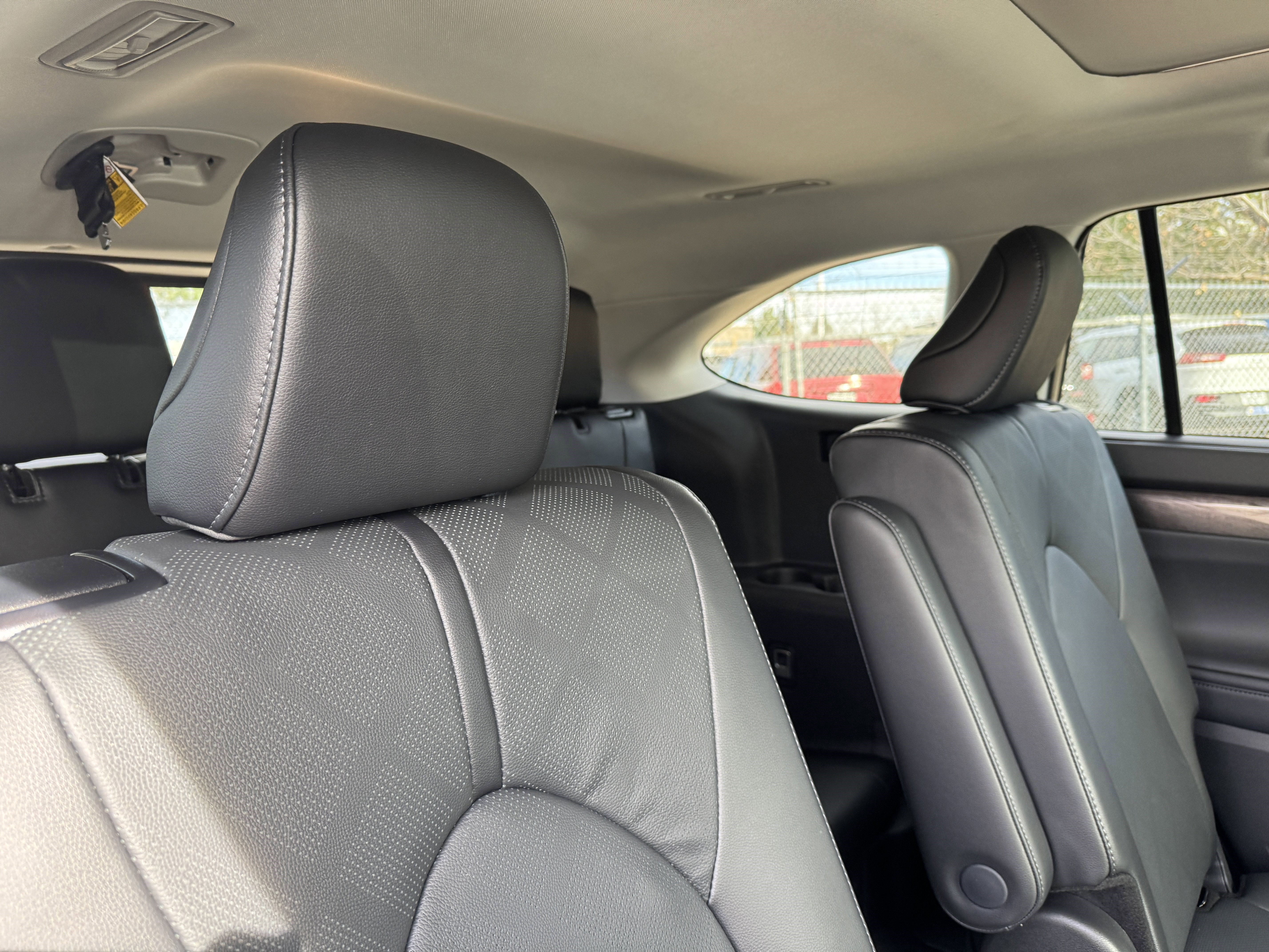 New 2026 Toyota Highlander Platinum AWD/4WD image 24