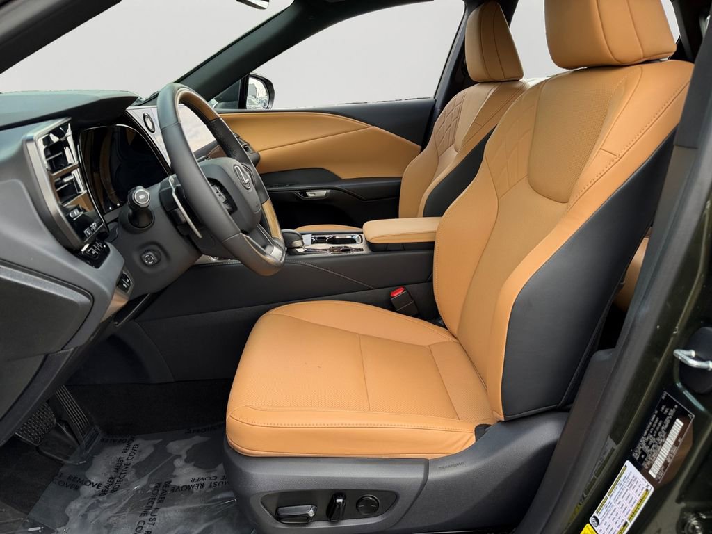 Used 2025 Lexus RX 350 Premium w/ Kick Sensor & Tow Package image 15