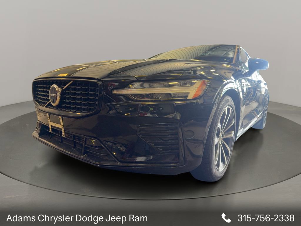 Used 2023 Volvo S60 T8 Plus image 3