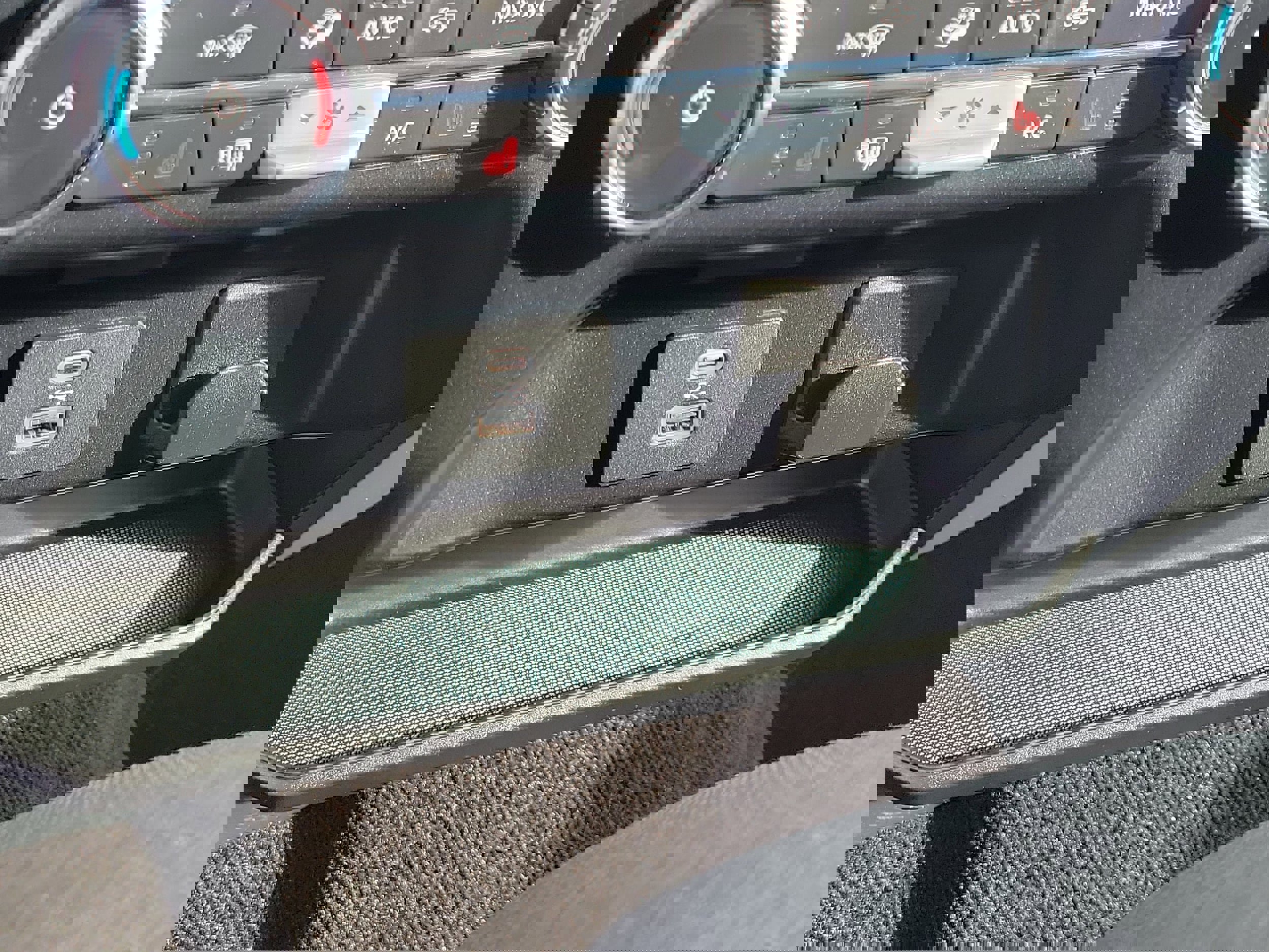 Used 2022 Ford F150 XLT w/ Equipment Group 302A High image 30