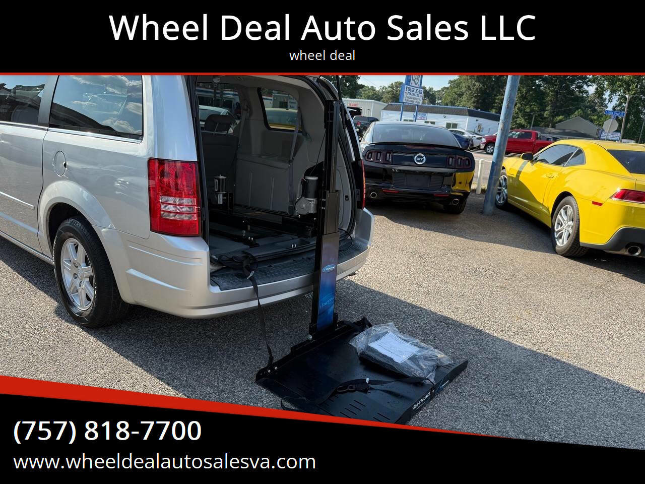 Used 2010 Chrysler Town & Country Touring