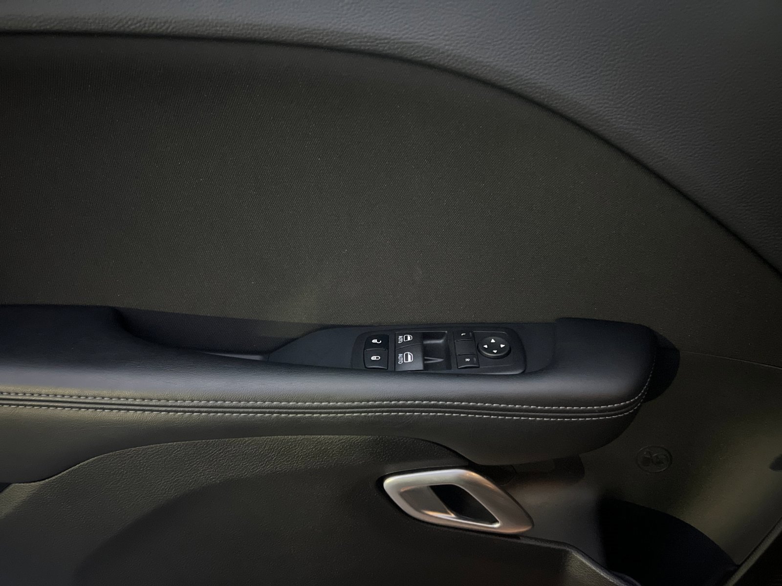 Certified 2022 Dodge Challenger GT image 11