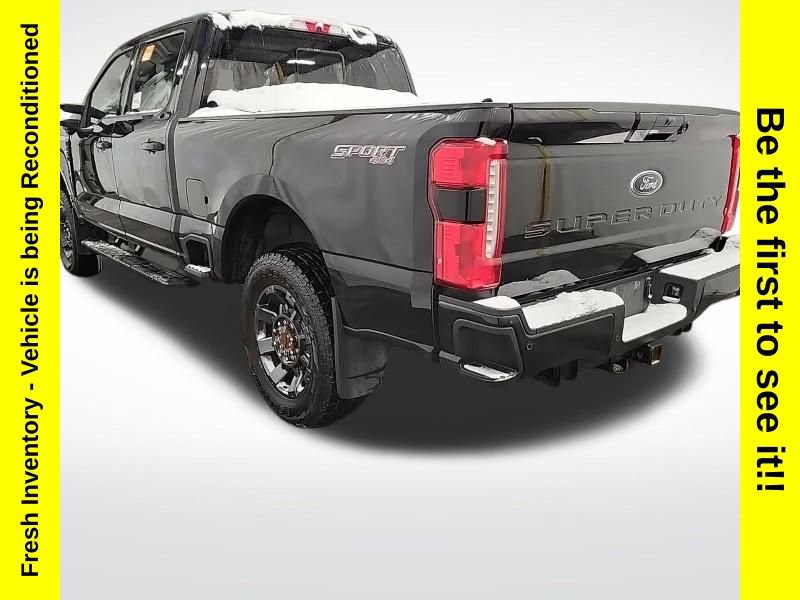 Used 2023 Ford F250 Lariat w/ Sport Appearance Package image 4