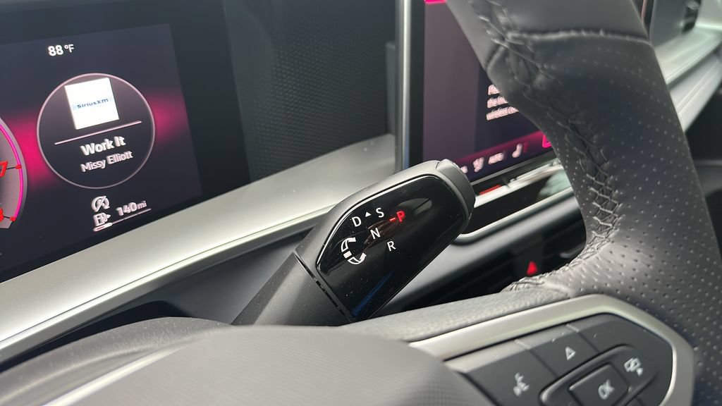 New 2026 Volkswagen Tiguan SE R-Line FWD image 13