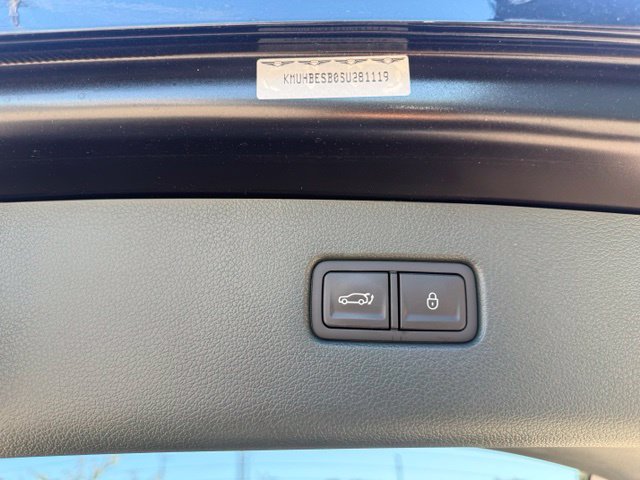 Certified 2025 Genesis GV80 2.5T Advanced AWD/4WD image 13