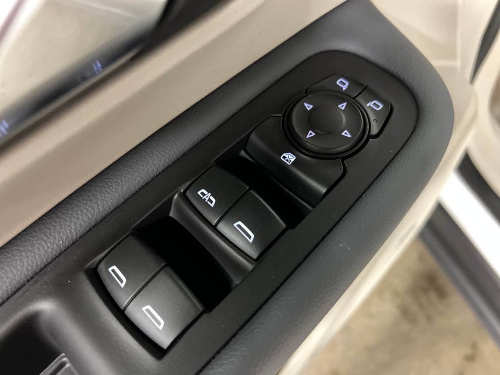 Certified 2024 GMC Terrain Denali w/ Denali Premium Package AWD/4WD image 16