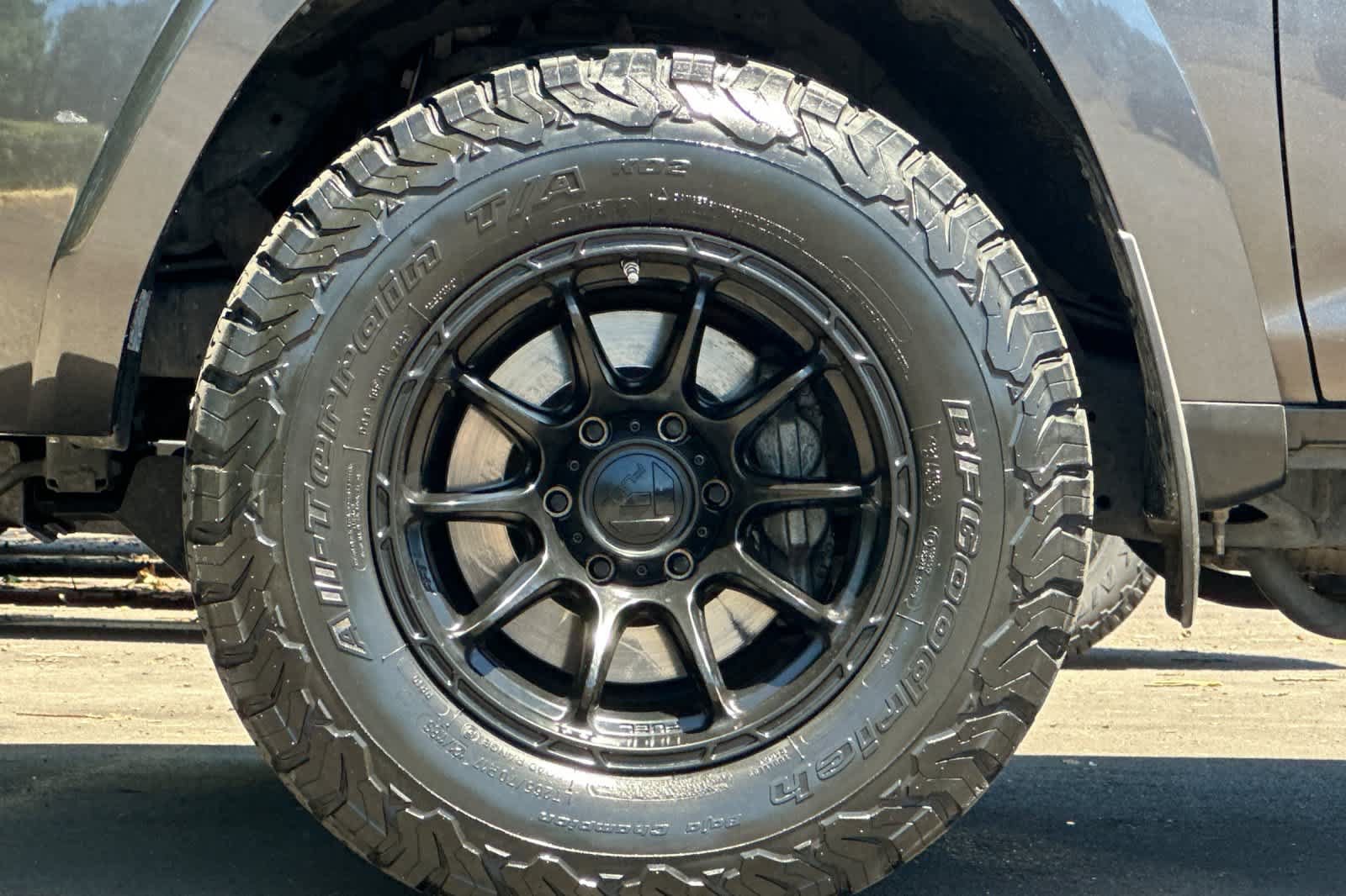 Used 2018 Toyota 4Runner SR5 Premium AWD/4WD image 27
