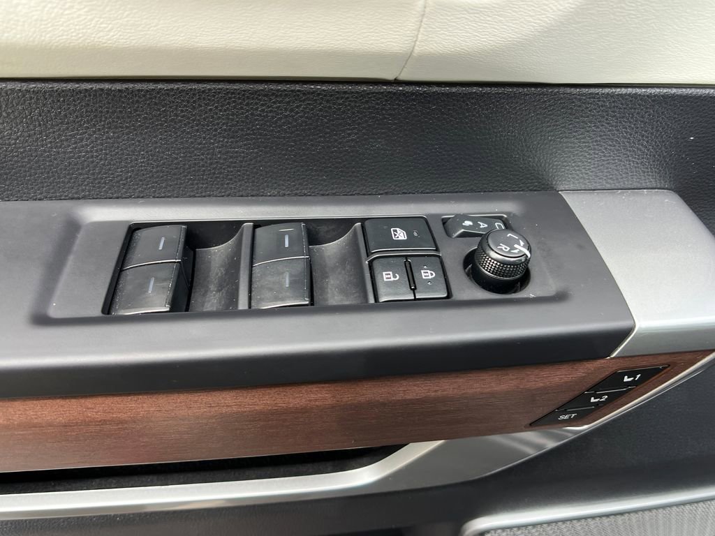 Used 2023 Toyota Sequoia Capstone AWD/4WD image 12