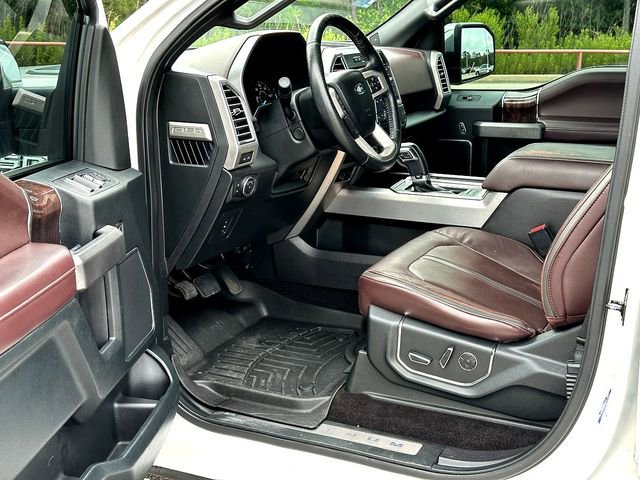 Used 2016 Ford F150 Platinum w/ Equipment Group 701A Luxury AWD/4WD image 10