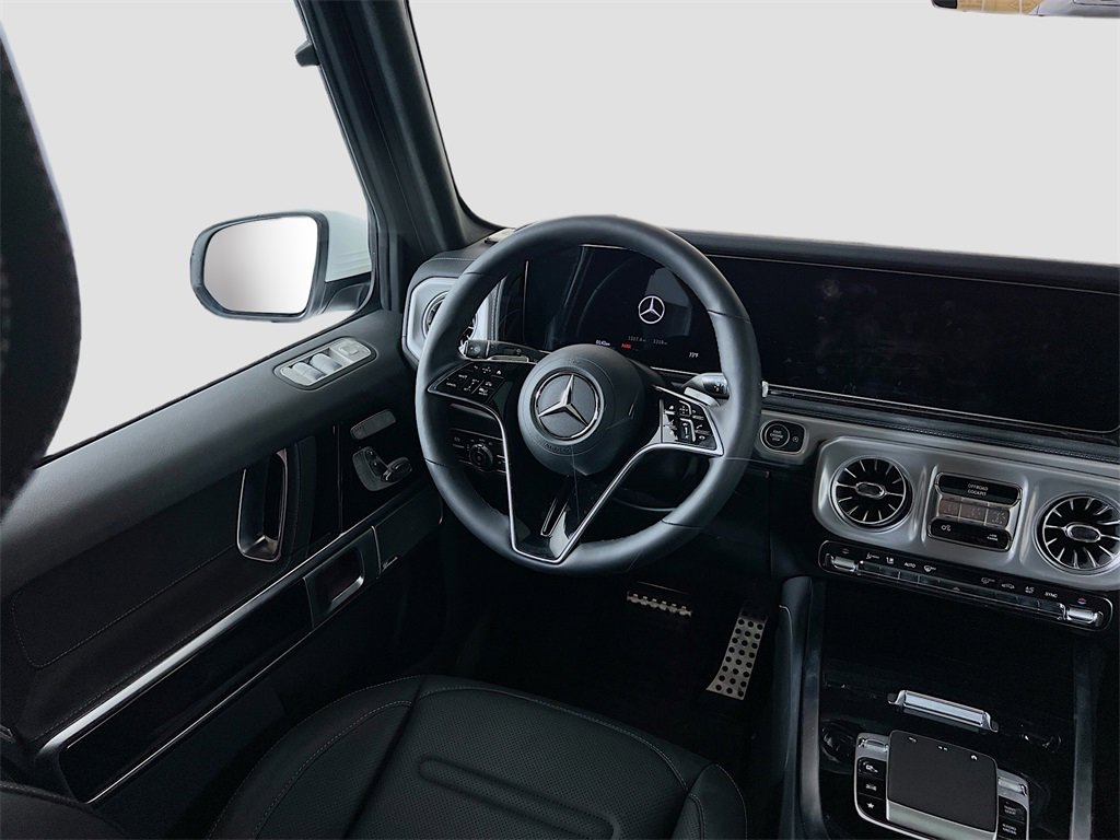 Used 2025 Mercedes-Benz G 550 image 25
