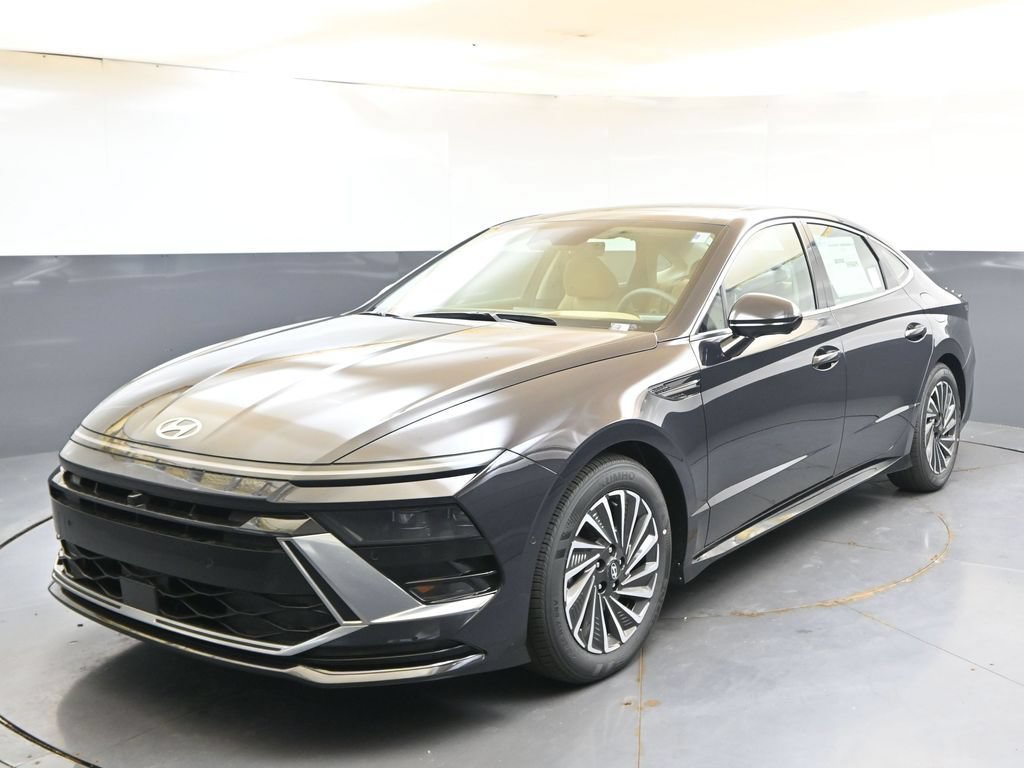New 2026 Hyundai Sonata Limited FWD image 1