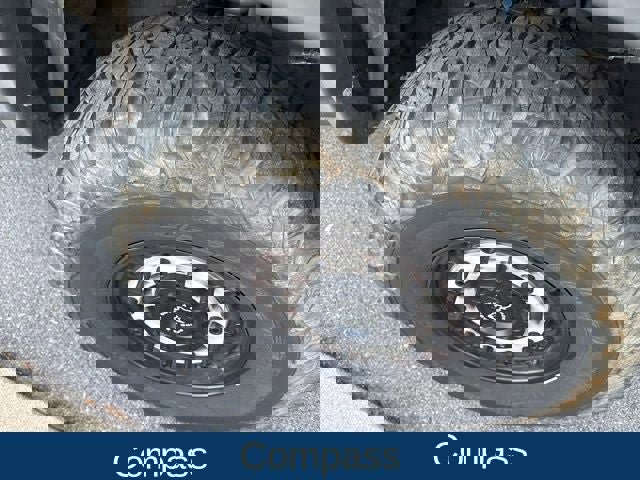 Used 2018 Toyota Tacoma TRD Sport image 26