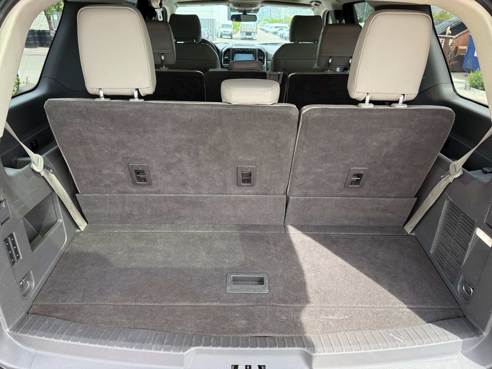 Used 2019 Ford Expedition Limited w/ Equipment Group 302A image 23