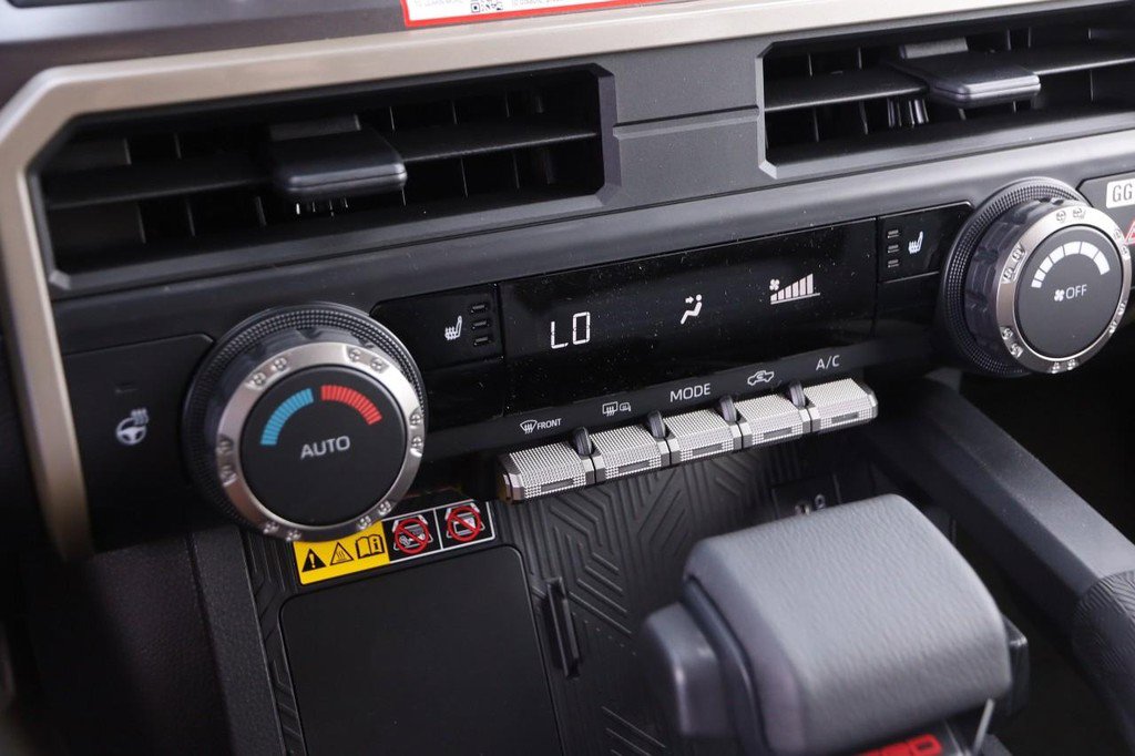 New 2026 Toyota Tacoma TRD Off-Road w/ TRD Off Road Upgrade Package image 18