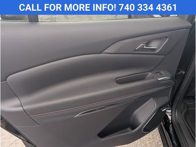 New 2026 Chevrolet Traverse RS w/ LPO, Floor Liner Package image 12