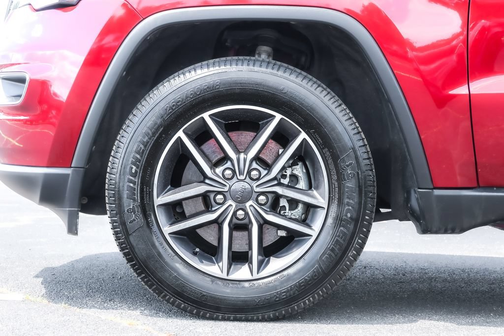 Used 2022 Jeep Grand Cherokee Limited w/ Tech Group AWD/4WD image 18