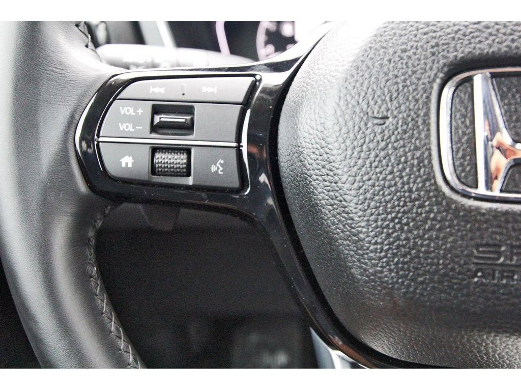 Used 2023 Honda Pilot EX-L image 18
