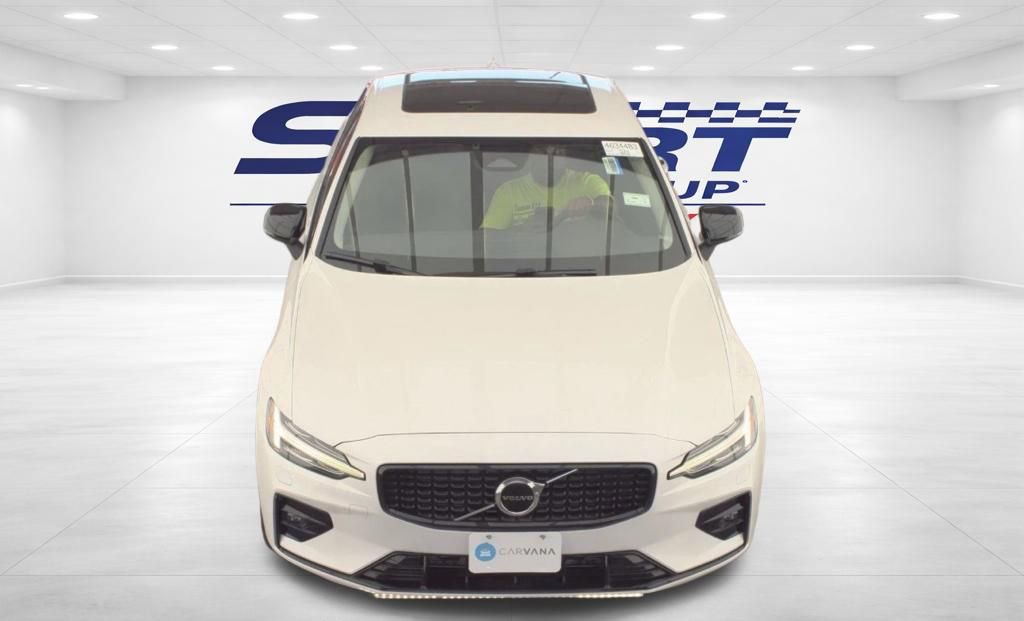 Used 2025 Volvo S60 B5 Core AWD/4WD image 2