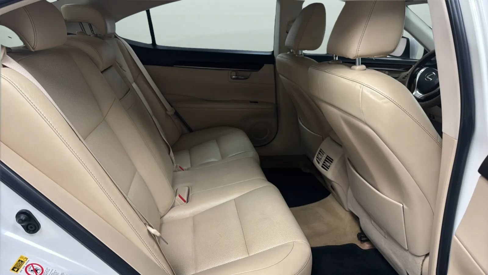 Used 2015 Lexus ES 350 w/ Luxury Package FWD image 23