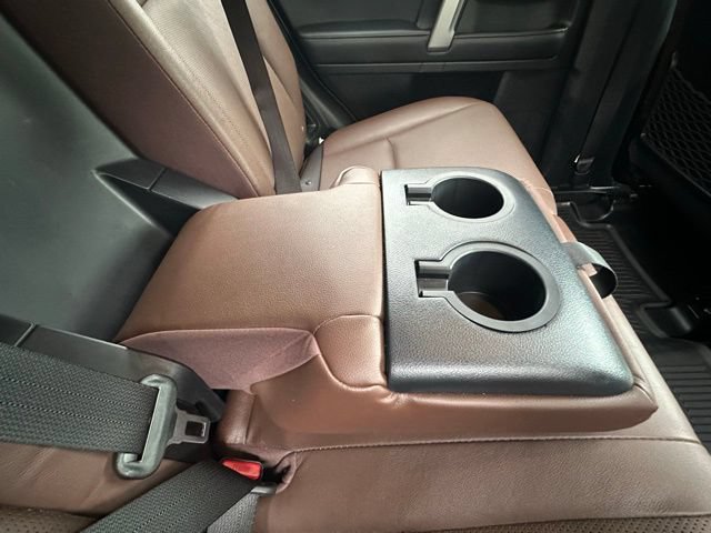 Used 2022 Toyota 4Runner Limited AWD/4WD image 31